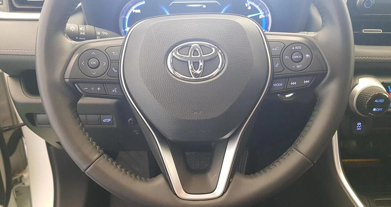 Toyota RAV4 cena 138900 przebieg: 49336, rok produkcji 2020 z Oleśnica małe 301